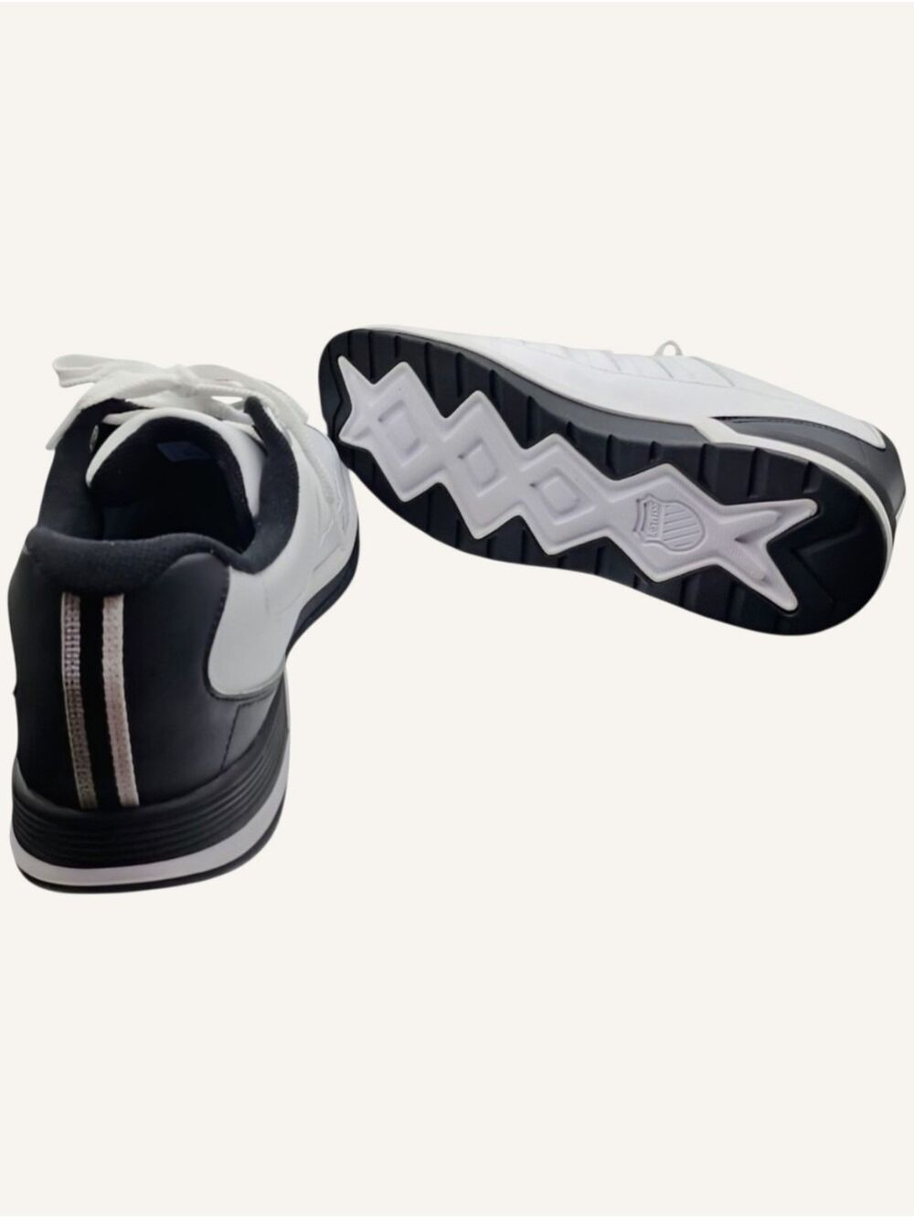 K-Swiss Men’s White Court Sneakers Size 12 NWOT Retro Tennis Campus Shoes - Picture 5 of 9